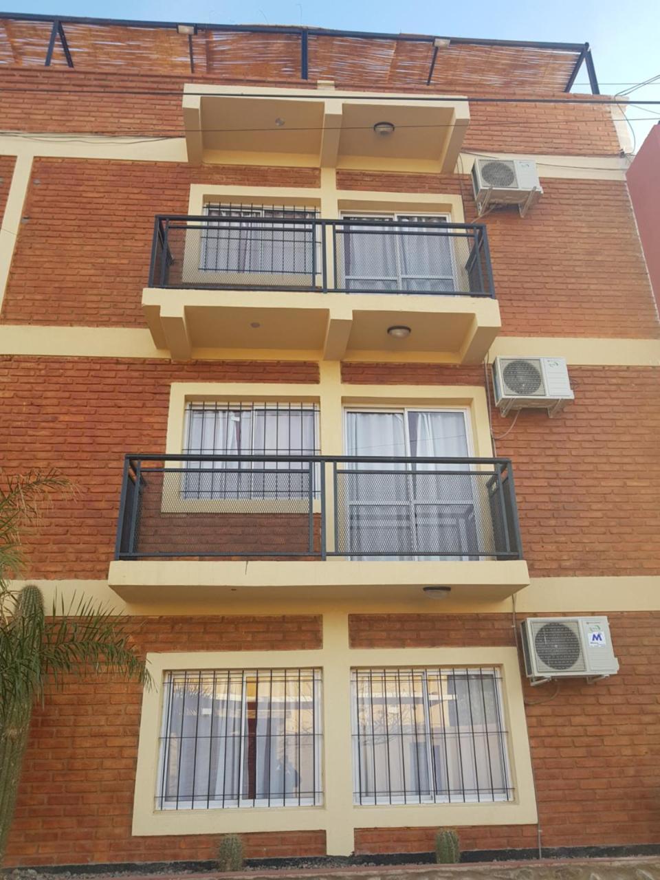 Apart Hotel تشليسيتو المظهر الخارجي الصورة